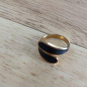 Vintage Gold-Tone Black Enamel Wrap Ring